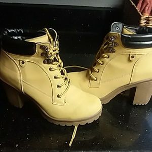 Lace up boots